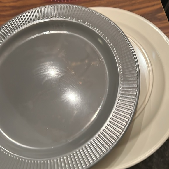 TWO LARGE THRESHOLD MELAMINE SERVING PLATTERS ! - Picture 8 of 8